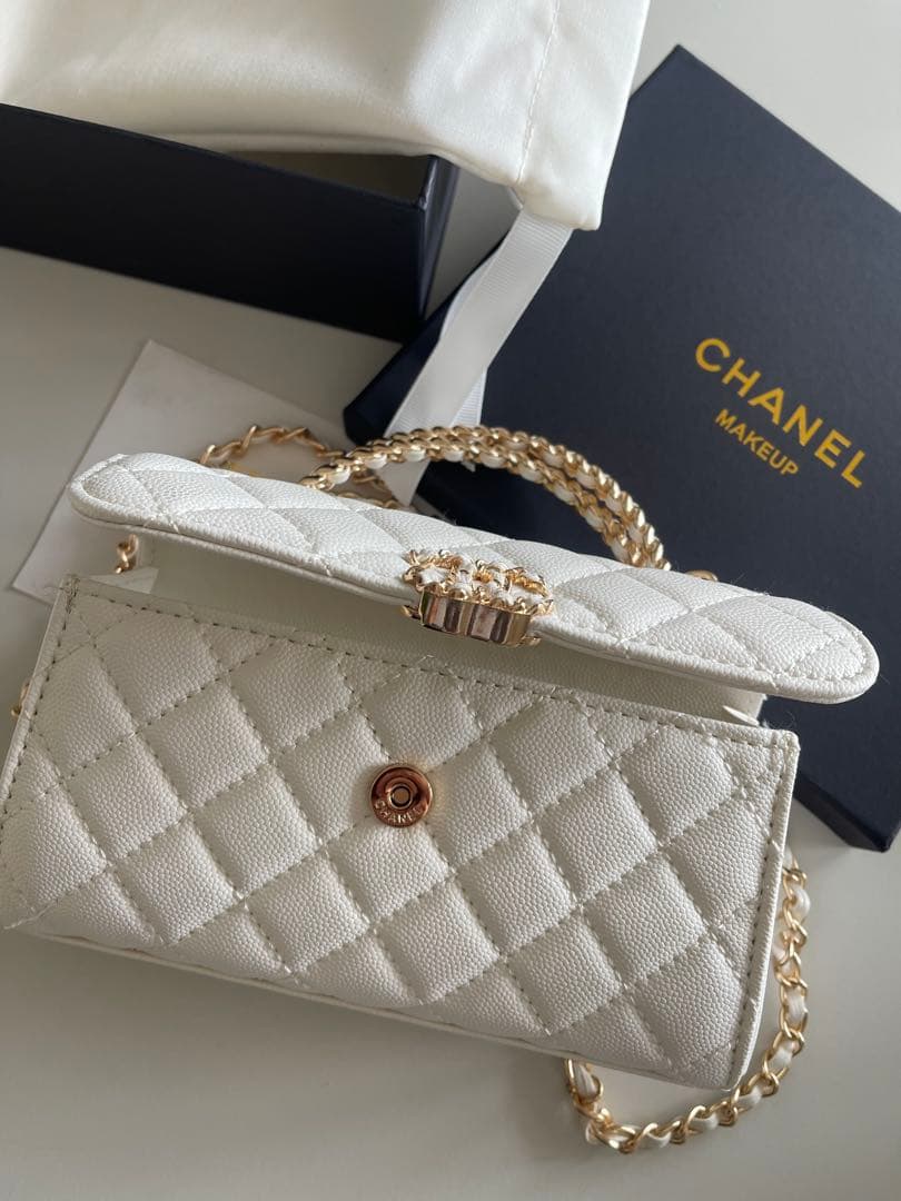 ホワイトショルダーバッグ ノベルティ