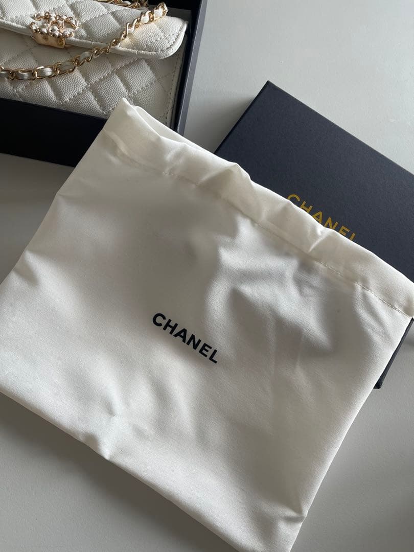 ホワイトショルダーバッグ ノベルティ