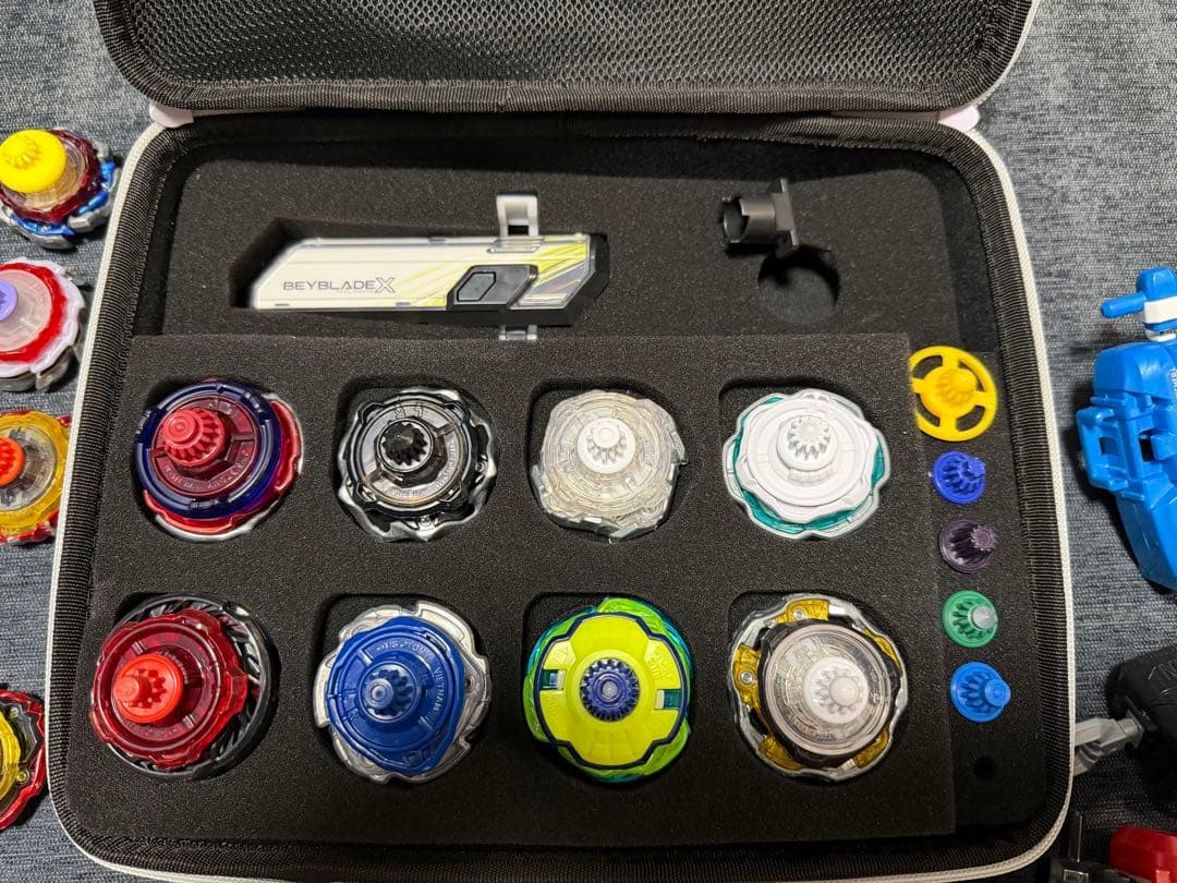 n*0様 BAYBLADE X まとめ売り、ケース