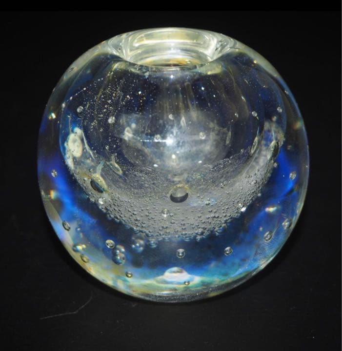 送料無料　中に泡ありガラスペーパーウェイト　小さな花入れ