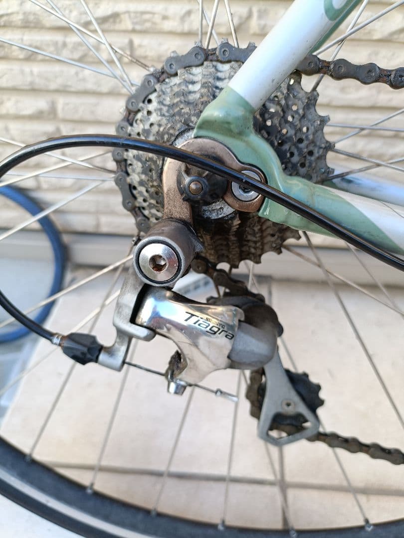 【引き取り限定（福岡）】FELT ロードバイクF85 ティアグラ