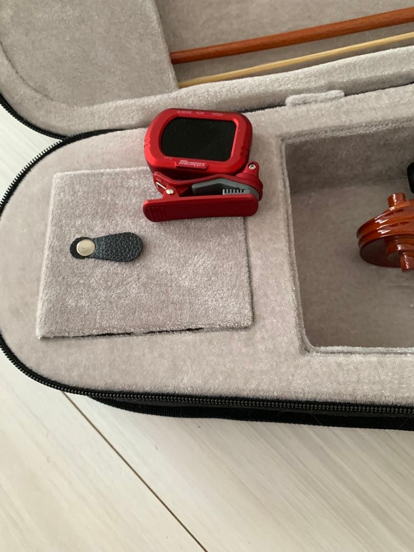 バイオリン4/4大人用　初心者用　弓ケース松脂付