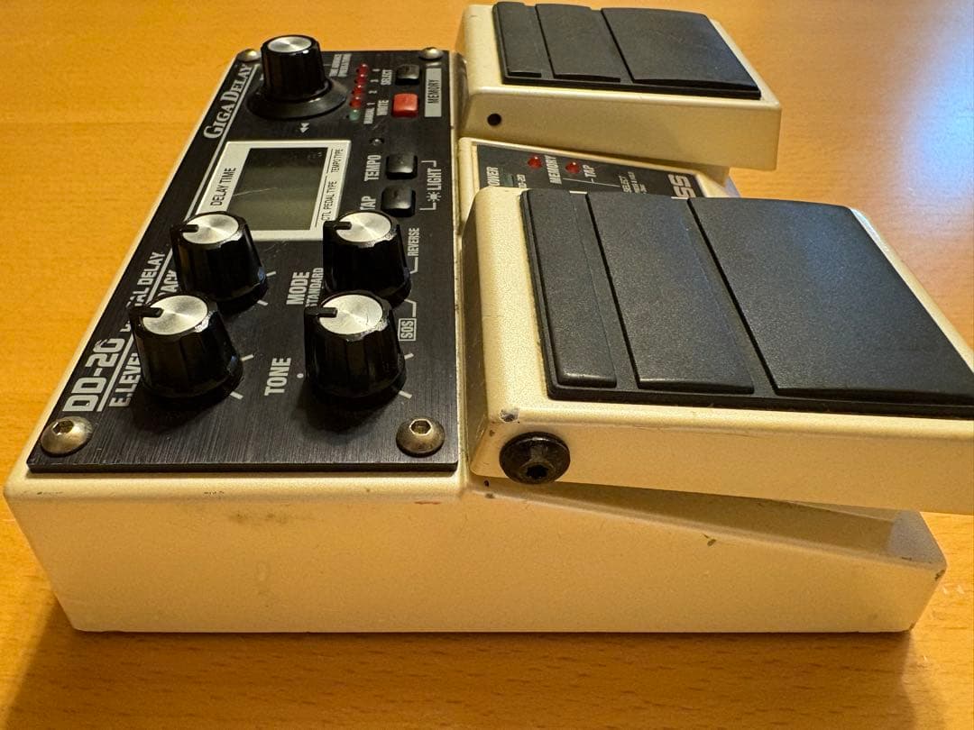 BOSS DD-20 ディレイエフェクター