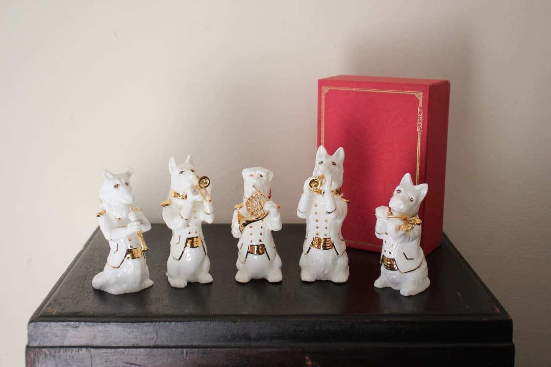 未使用・箱入　PICK BOY　犬　置物　演奏会　５匹　陶器人形　フィギュリン