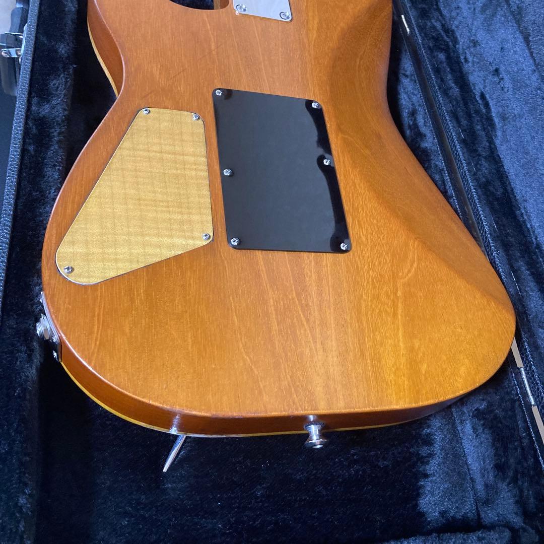 値下げしました！フレイムメイプル エレキギター 専用ケース付