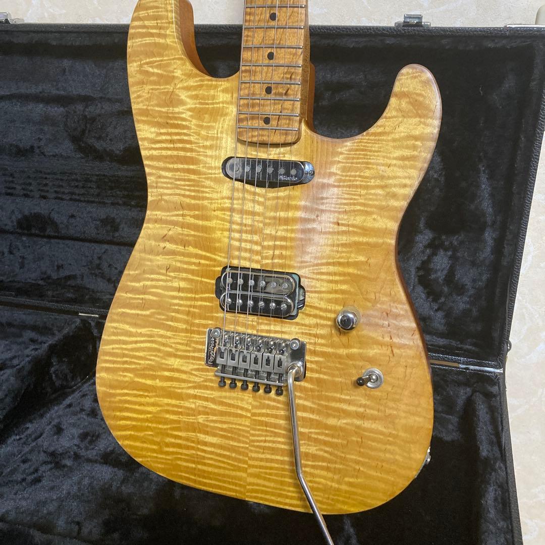 値下げしました！フレイムメイプル エレキギター 専用ケース付