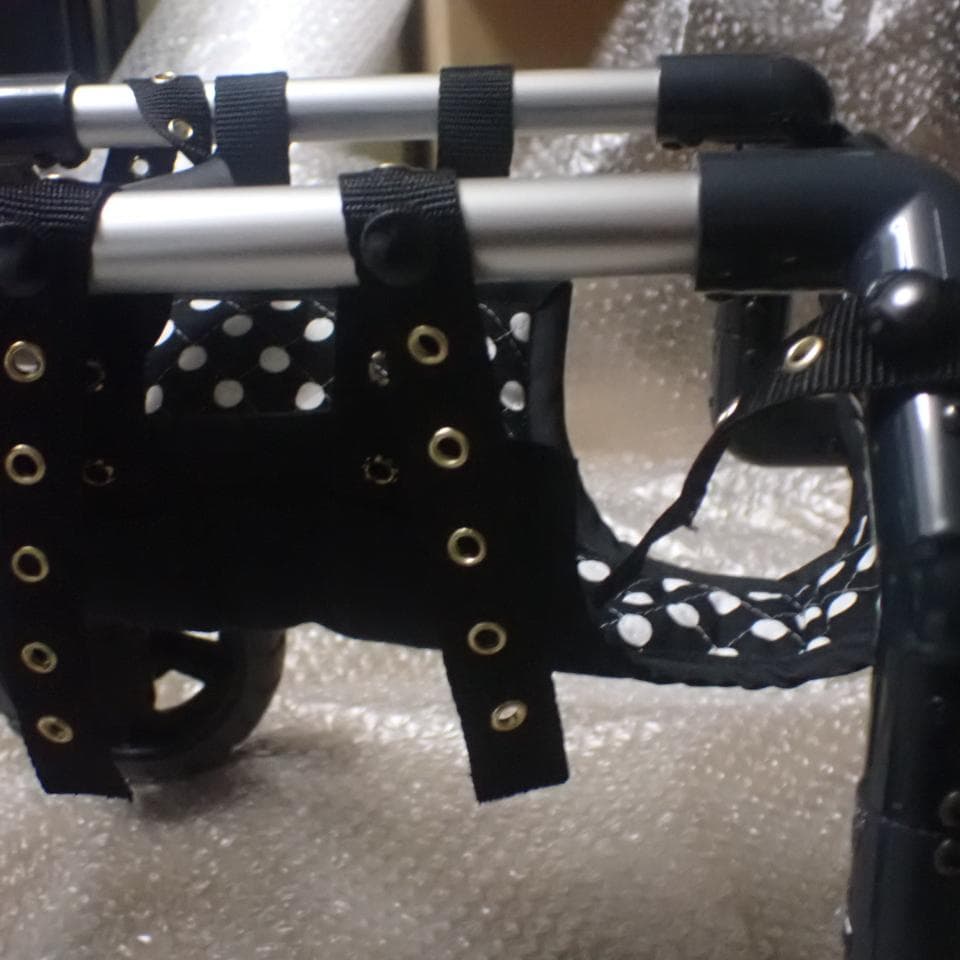 チワワ用　小型犬4輪歩行器　犬用車椅子　手押し棒