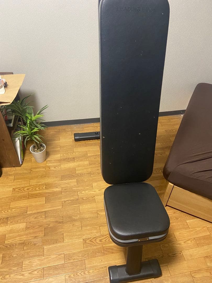 フラットベンチ　黒