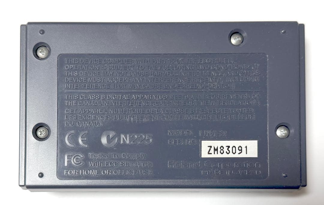 Roland UM-2 USB MIDIインターフェース 箱付・USB付