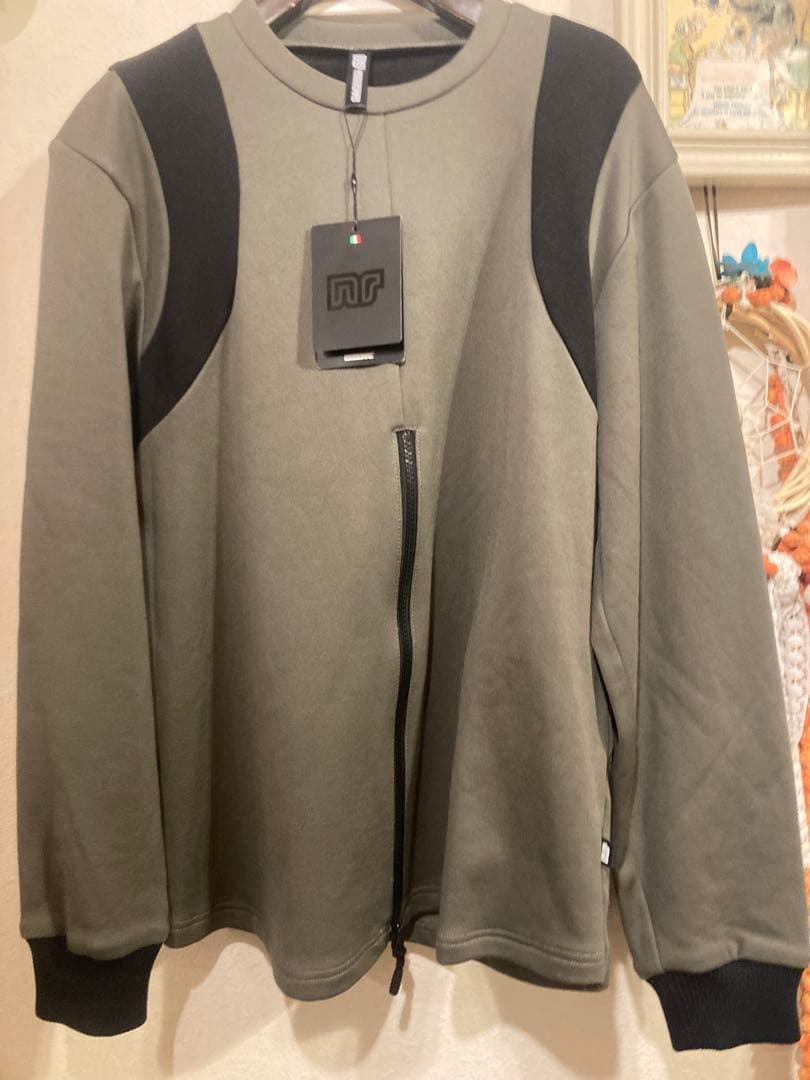 新品タグ付ennerre トレーナー　高品質カジュアルライン