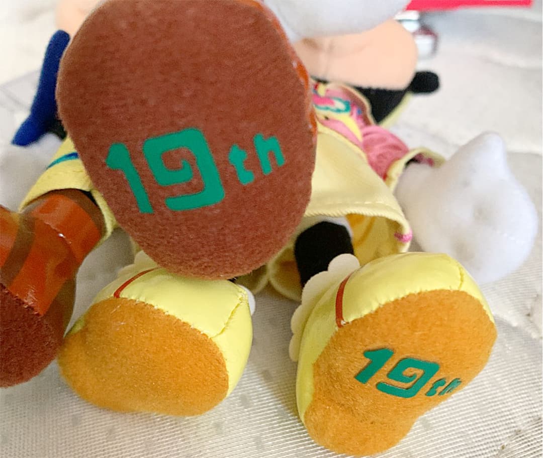 ディズニー シー 19周年 トレイル ミッキー ミニー ぬいぐるみ バッジ