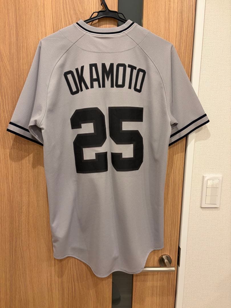【希少】岡本和真 Nike GIANTS ユニフォーム 伝統の一戦