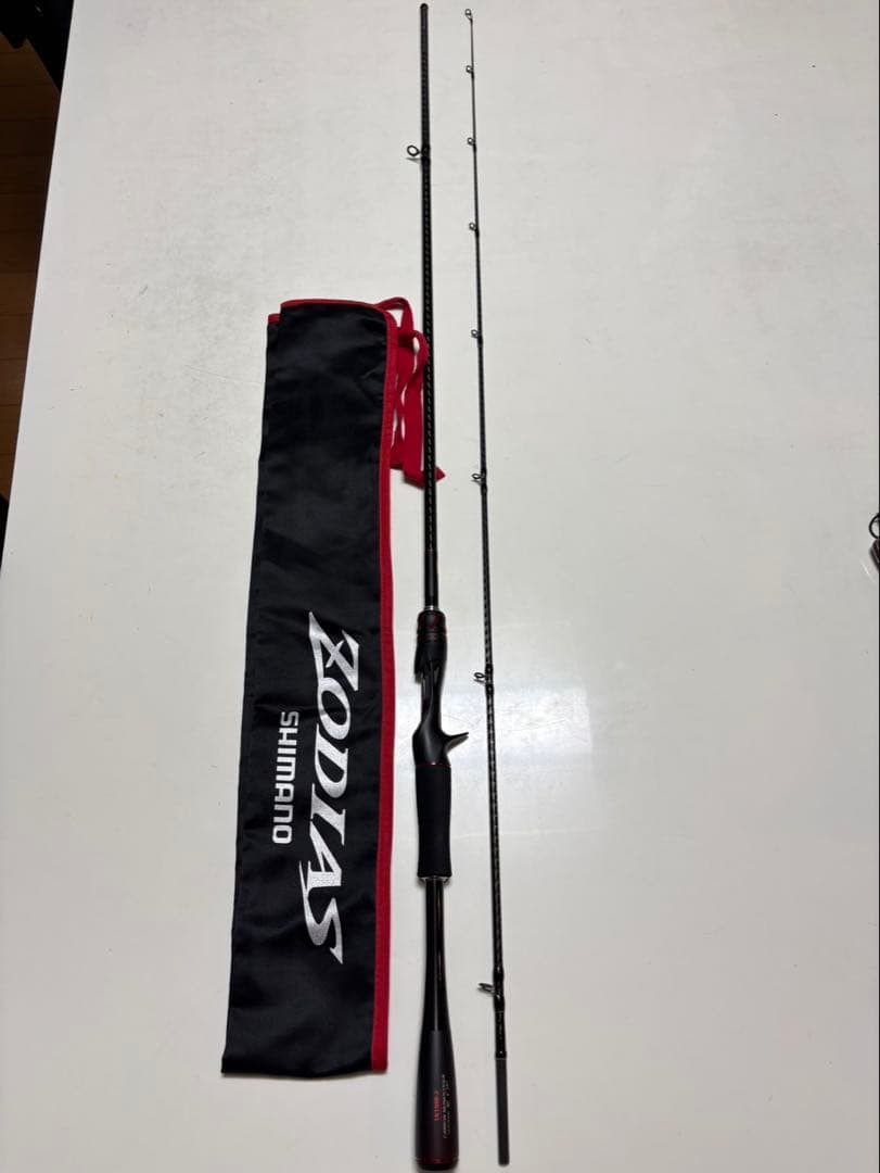 美品　SHIMANO ZODIAS バスロッド