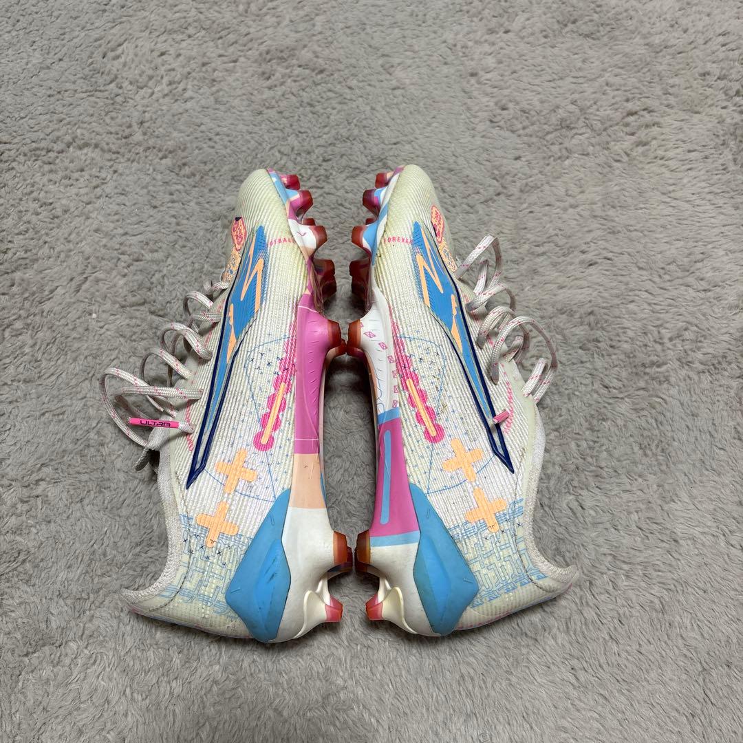 PUMA ウルトラ5アルティメットFG ホワイト/ピンク/ブルー 25.5cm