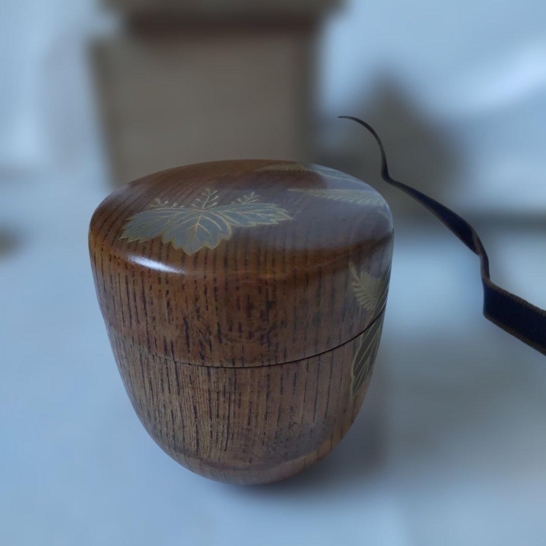 欅棗 中棗 塗師 林哲山 作 『 踊桐蒔絵 』棗 蒔絵 共箱 茶道具 美品 です