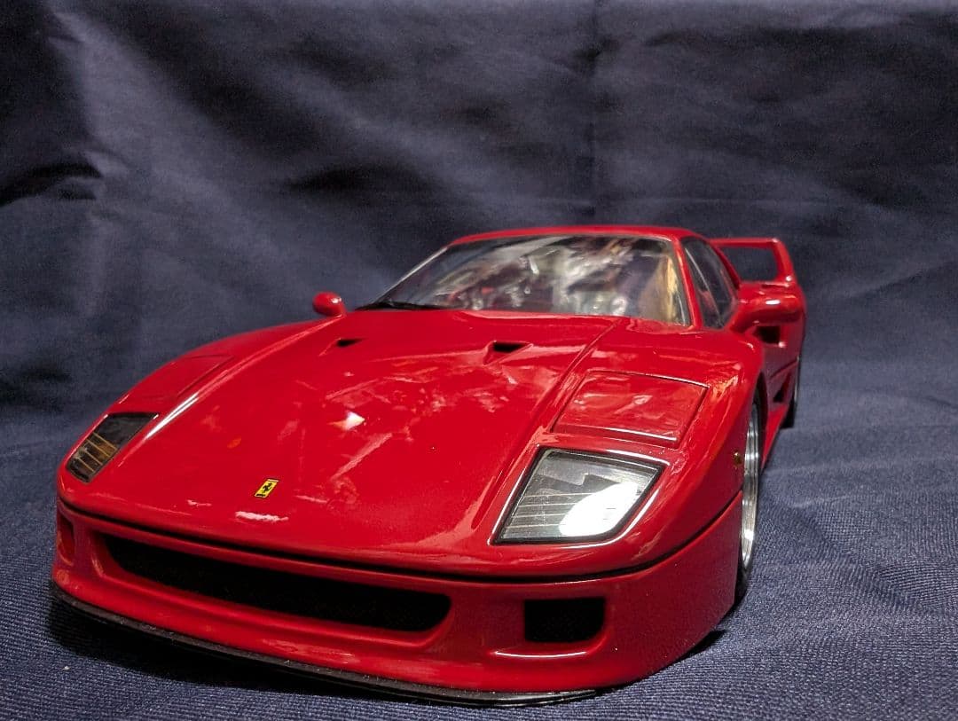 京商　Ferrari F40 1/18　スケールモデル(RED)08411R