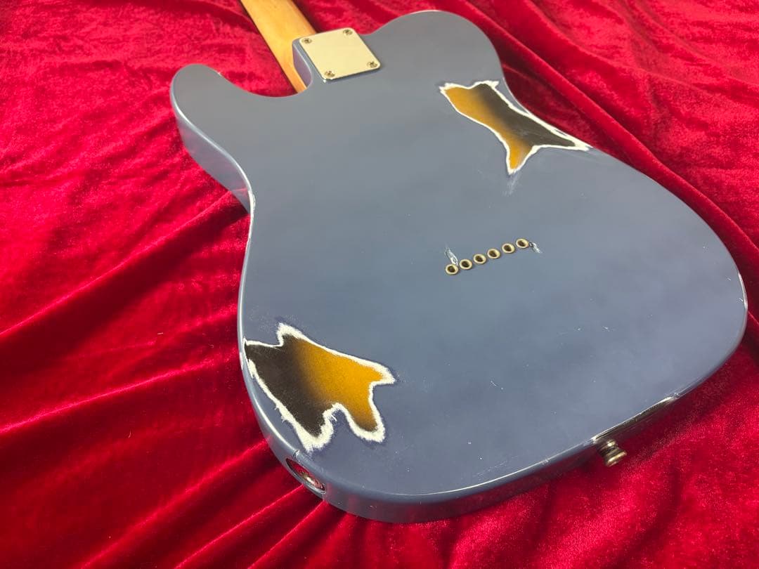 テレキャスタータイプ　マルチレイヤーカラー　ラッカーフィニッシュ　ハードレリック