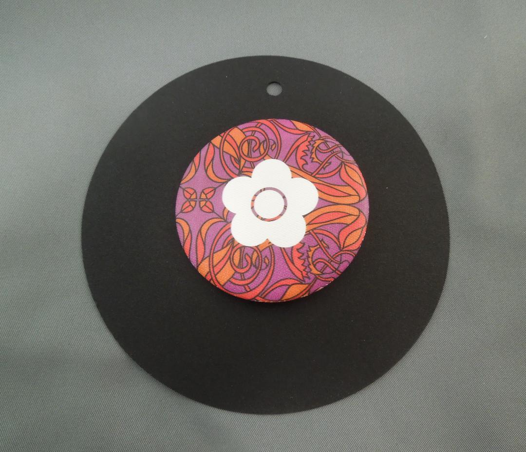 美術館グッズ【7823】　〈展覧会シリーズ〉マリー・クワント展②　布製缶バッジ