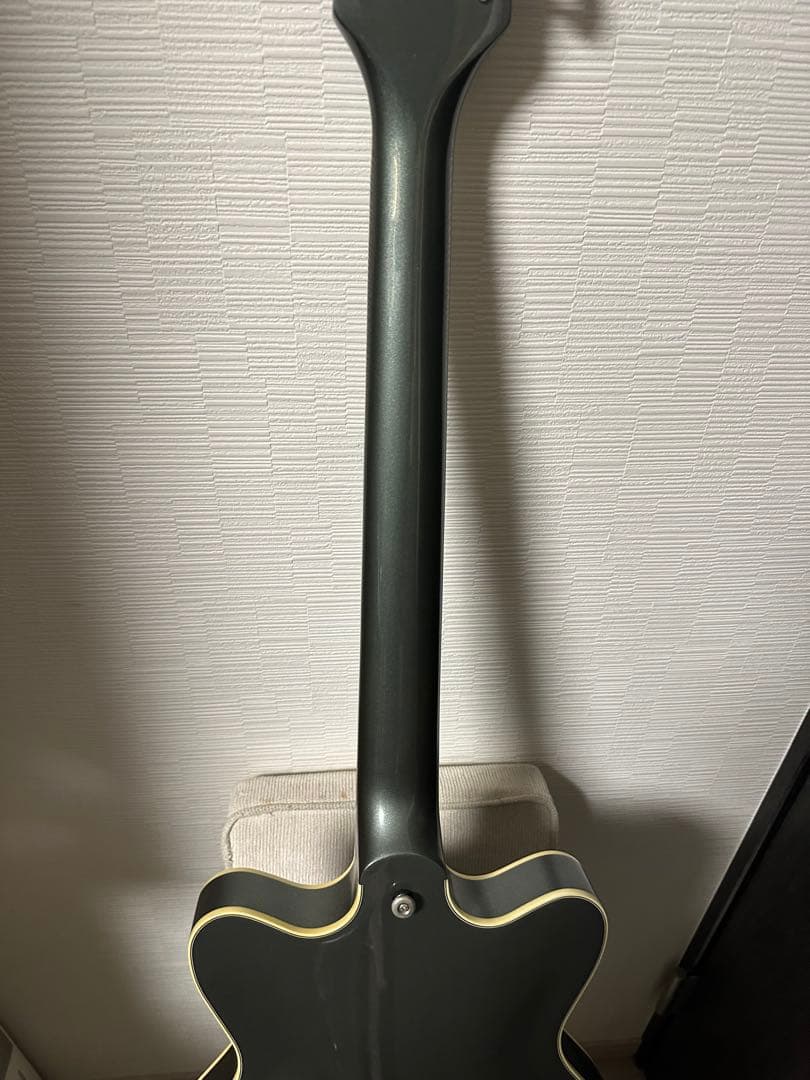 GRETSCH G2622T Streamliner グレー