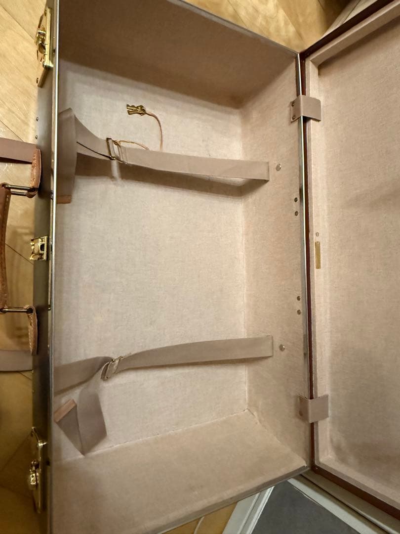 グローブトロッター ラージスーツケース74L