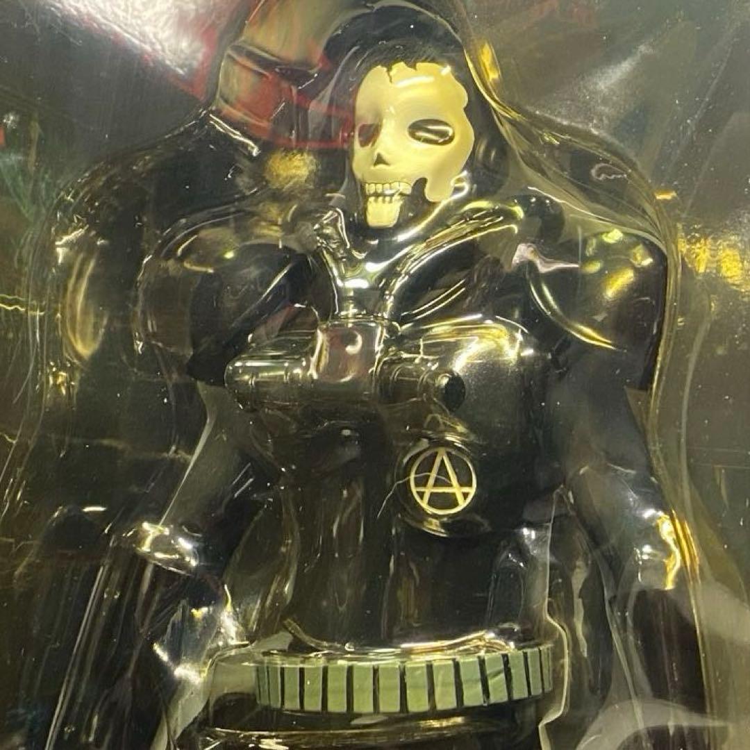 ホワイトクラッシャー ブラックサイボーン マッドカプセルマーケッツ RAH