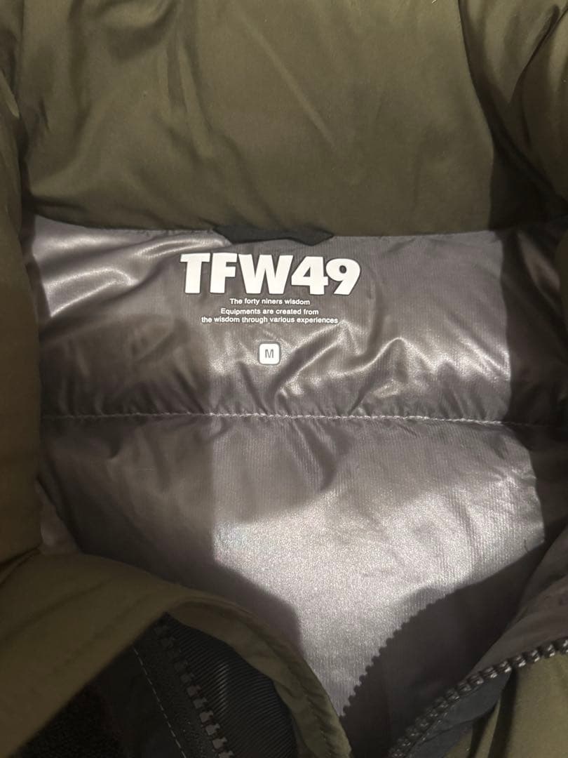 TFW49 モンスターダウンジャケット Mサイズ カーキ