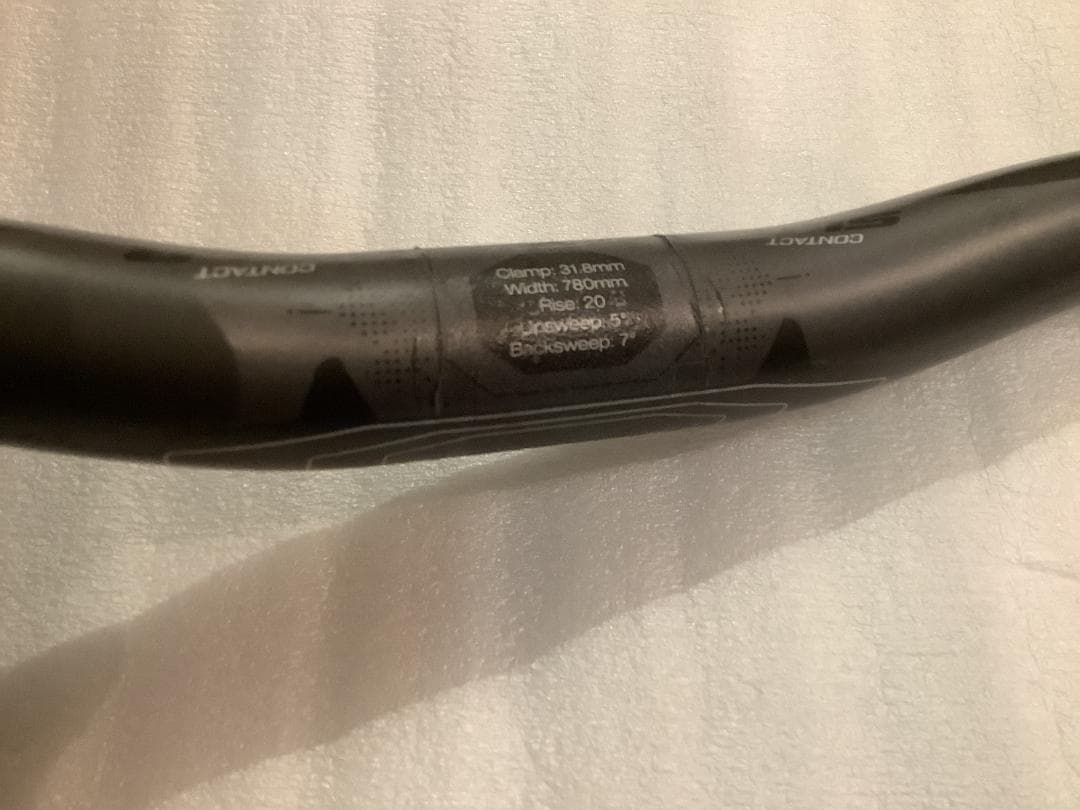 GIANT Contact SLR カーボンハンドルバー（750mmカット済）