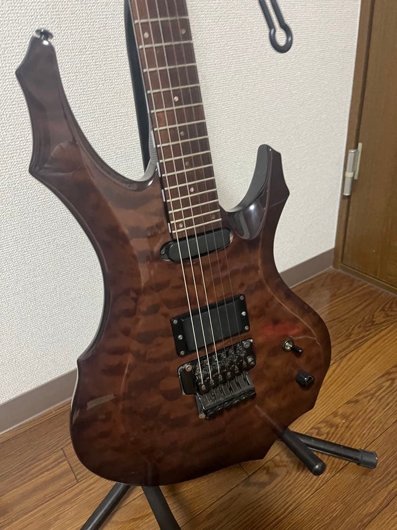 GrassRoots エレキギター Pierrot aijiモデル