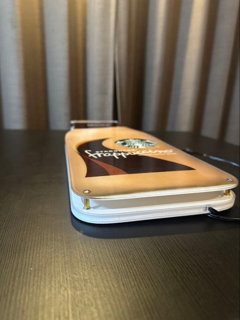 スターバックス　電光　看板　フラペチーノ