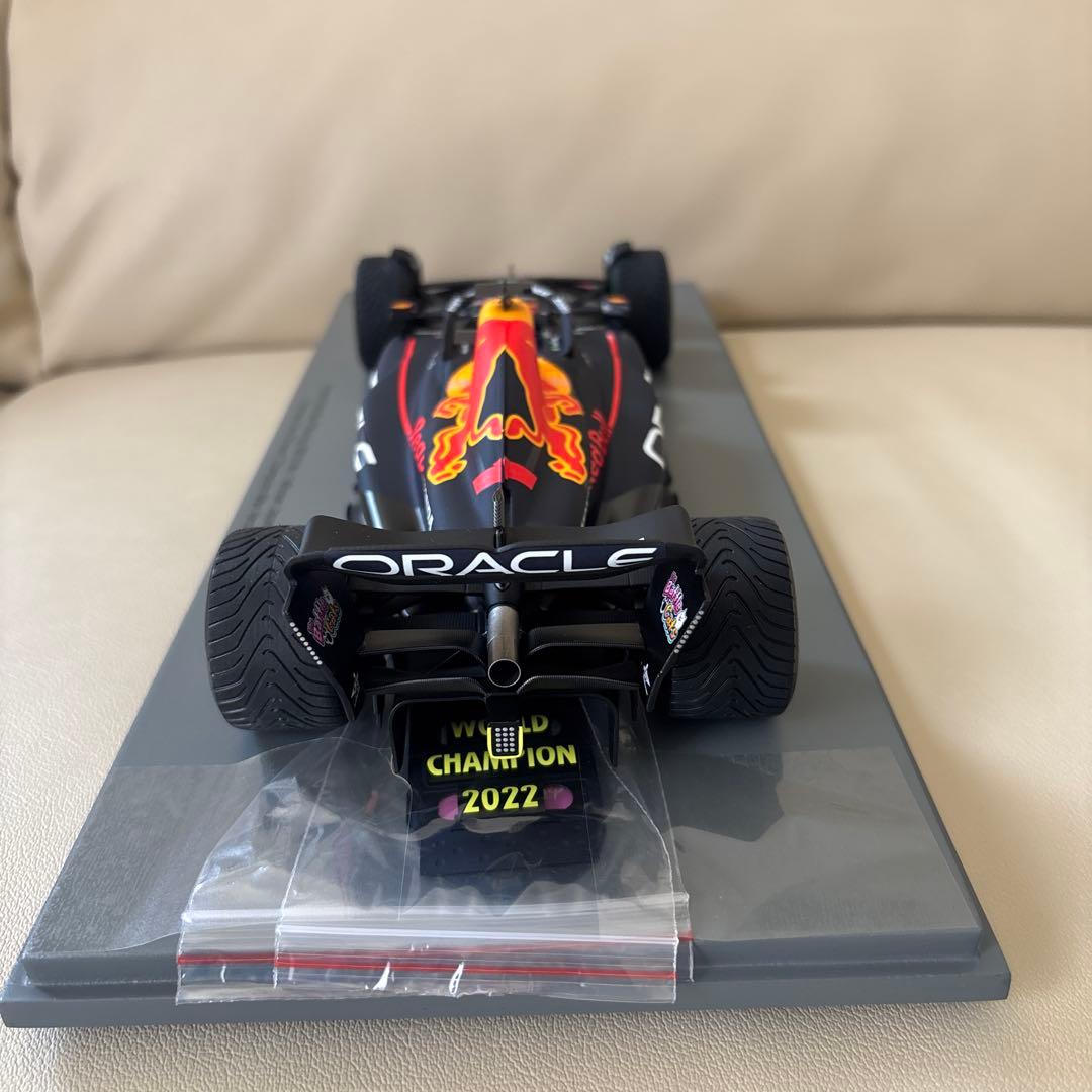 1/18 スパーク レッドブルRB18 M.フェルスタッペン