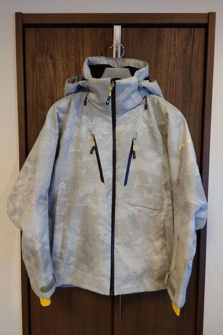 スキーウェアジャケットとパンツセット