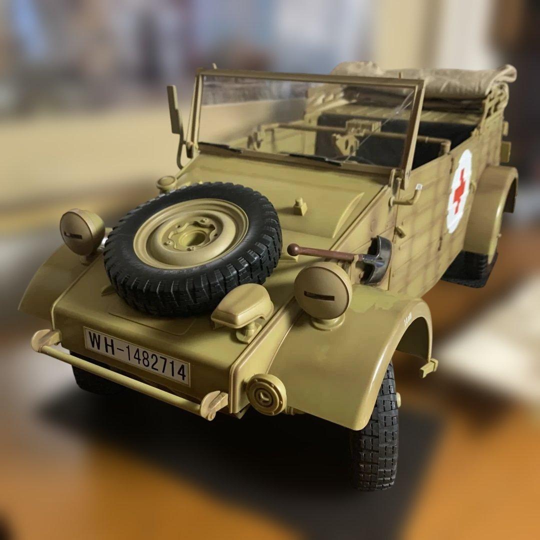 キューベルワーゲン 担架付き ドラゴン製アンビュランスモデル 「１／６」❗️