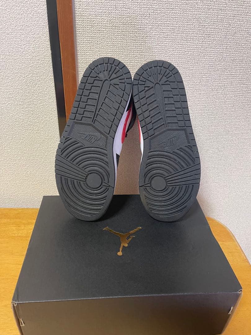 エアジョーダン 1 レッド/ブラック/ホワイト 26.5cm