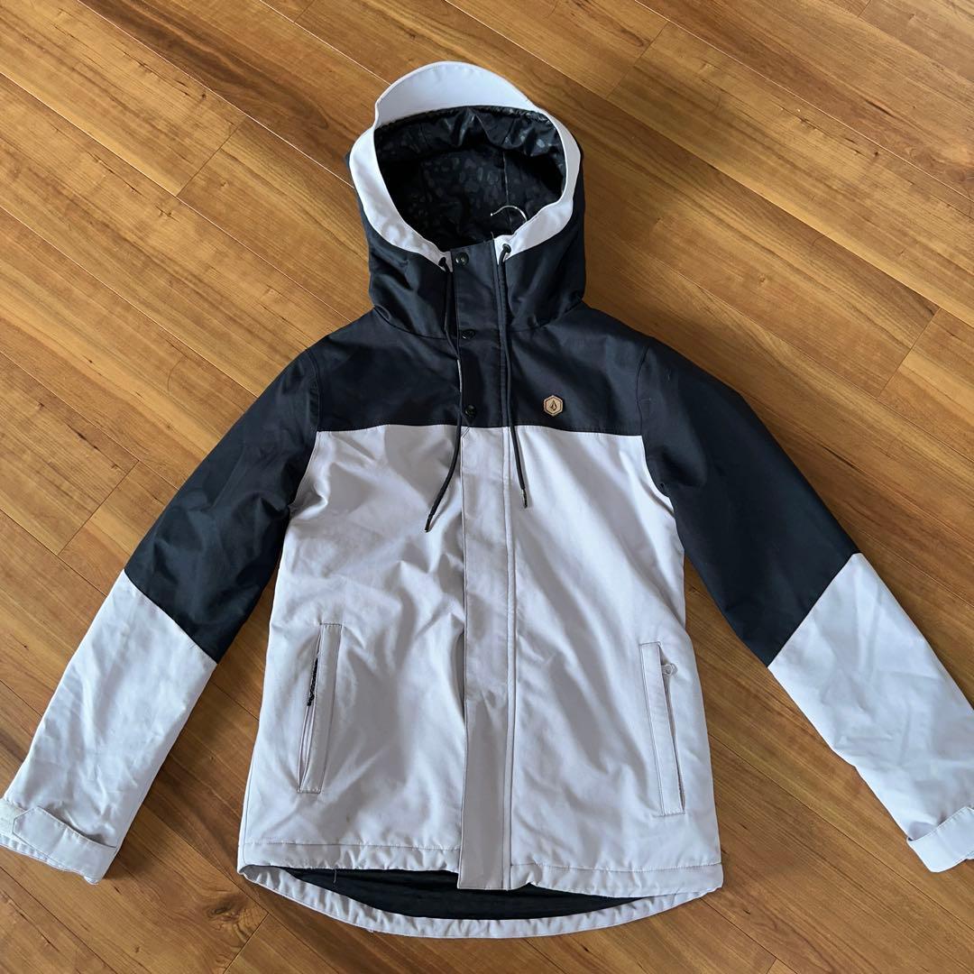 VOLCOM スノボウェア　S