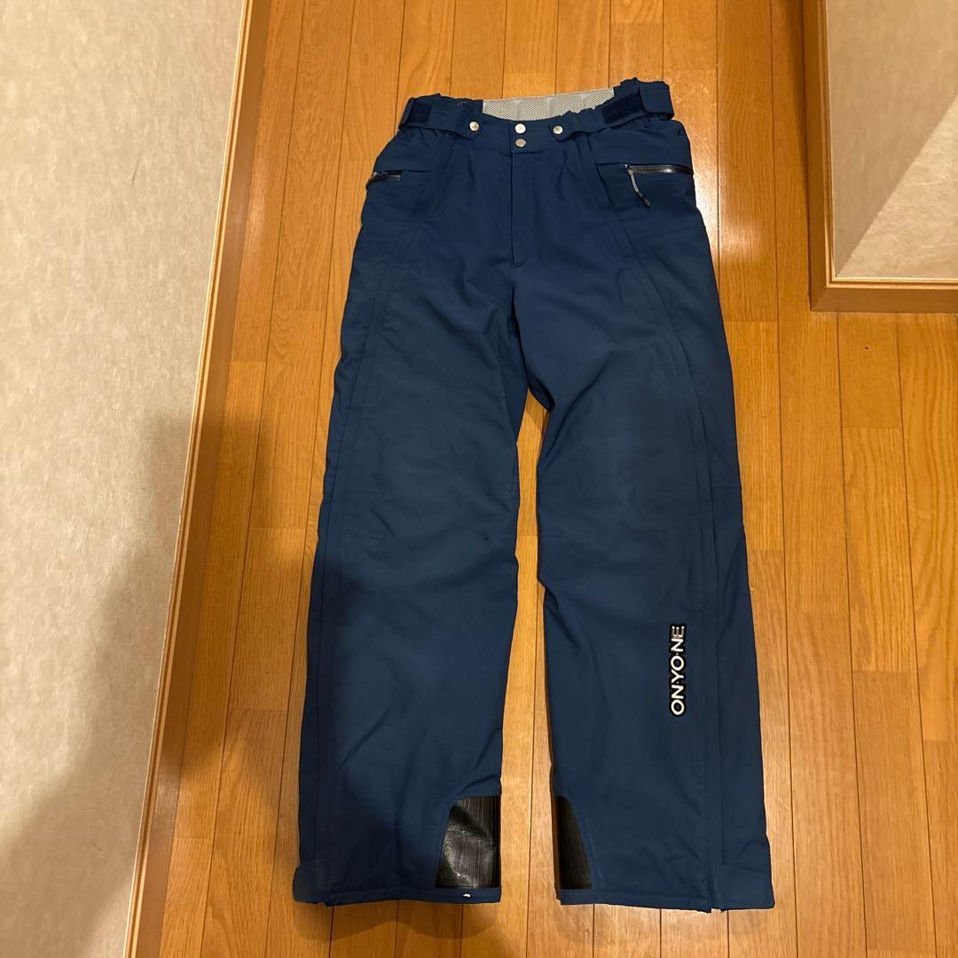 オンヨネ　サロモンチーム選手用ウェア （非売品）胸元にサロモンチームのワッペン