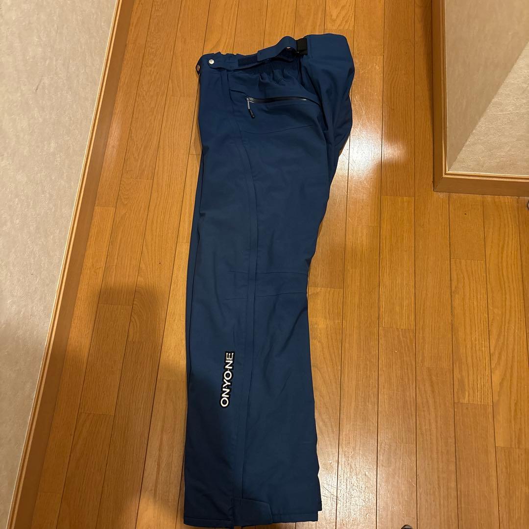 オンヨネ　サロモンチーム選手用ウェア （非売品）胸元にサロモンチームのワッペン