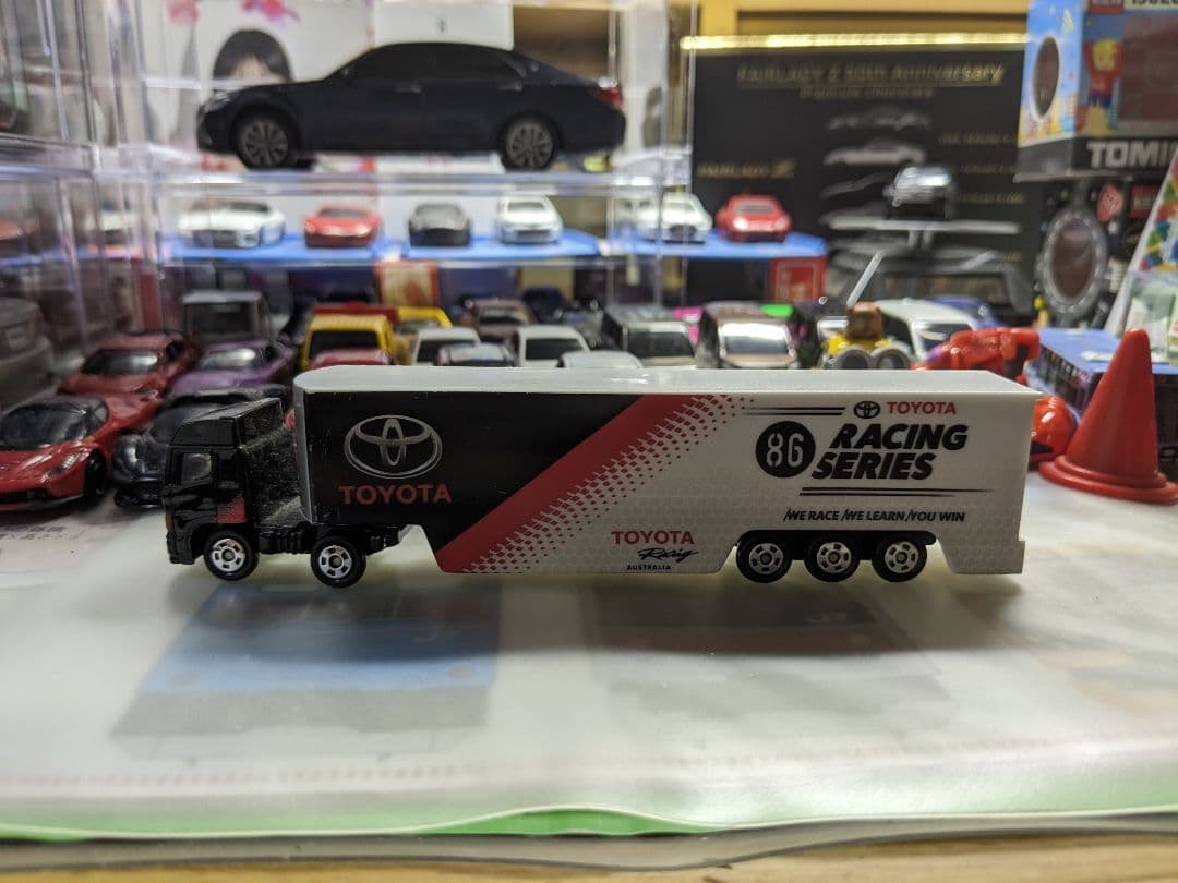 トイザらスオリジナル トミカ トヨタ 86レーシングシリーズ 2台セット