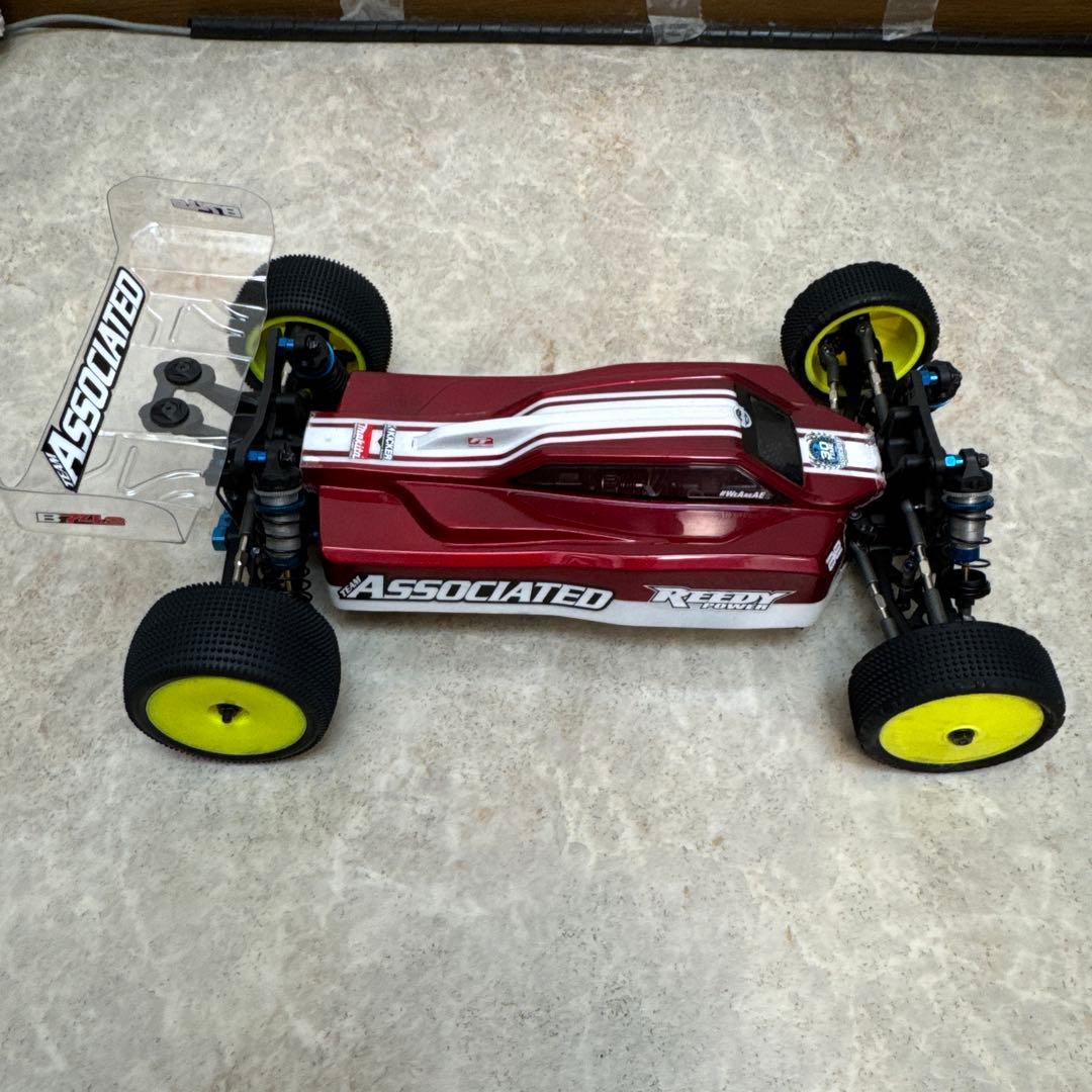 アソシRC10 B74.2 CE 4WD バギー 組立済みシャーシ(メカ無し)