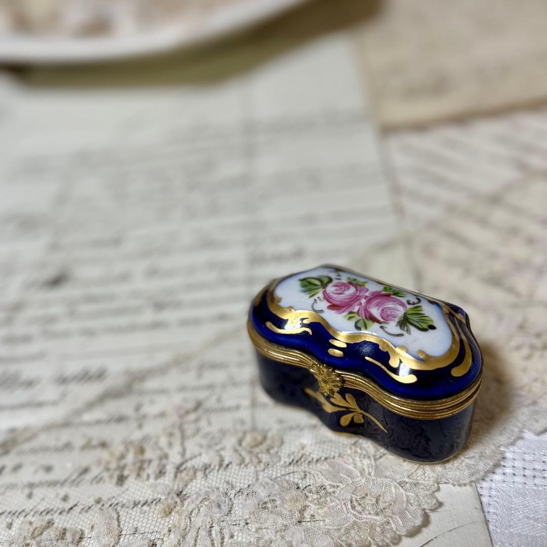 アンティーク　リモージュ　トリンケット　花柄の陶器　小物入れ　蚤の市