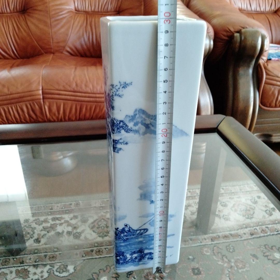 中国文房具骨董七十年前旧蔵【染付青花大方瓶　陶芸筆筒、筆立て】細工手絵山水人物