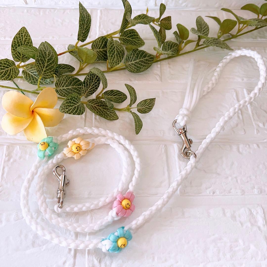 パラコードカフェリード　パステルカラーのスマイルフラワーいっぱい