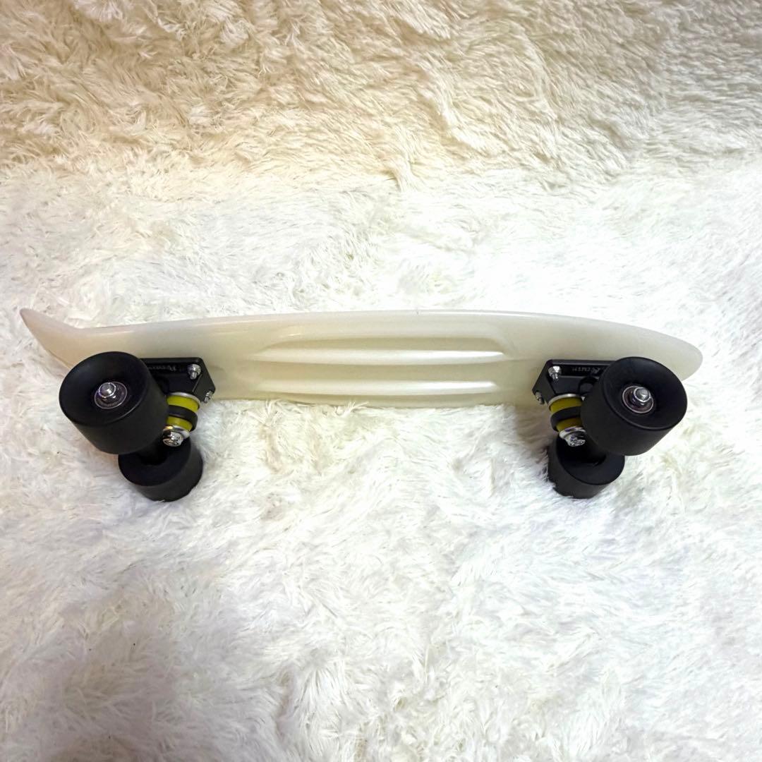 Penny 蓄光 モデル 22インチ スケートボード スケボー