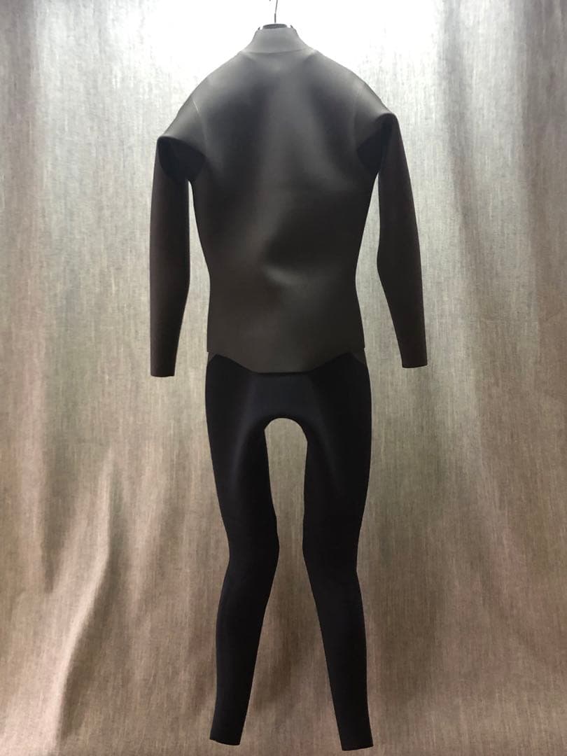 ウェットスーツ MENS Mサイズ 新品未使用