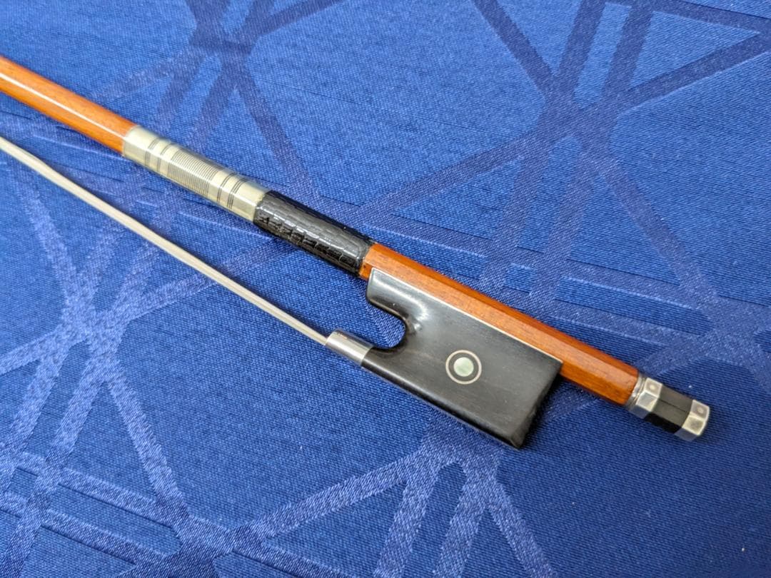 バイオリン弓4/4サイズ フェルールに特徴のあるモダンフレンチスタイル