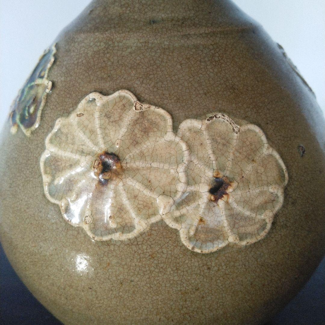 NO632 相馬焼　徳利　イッチン　蝶と花模様　古相馬