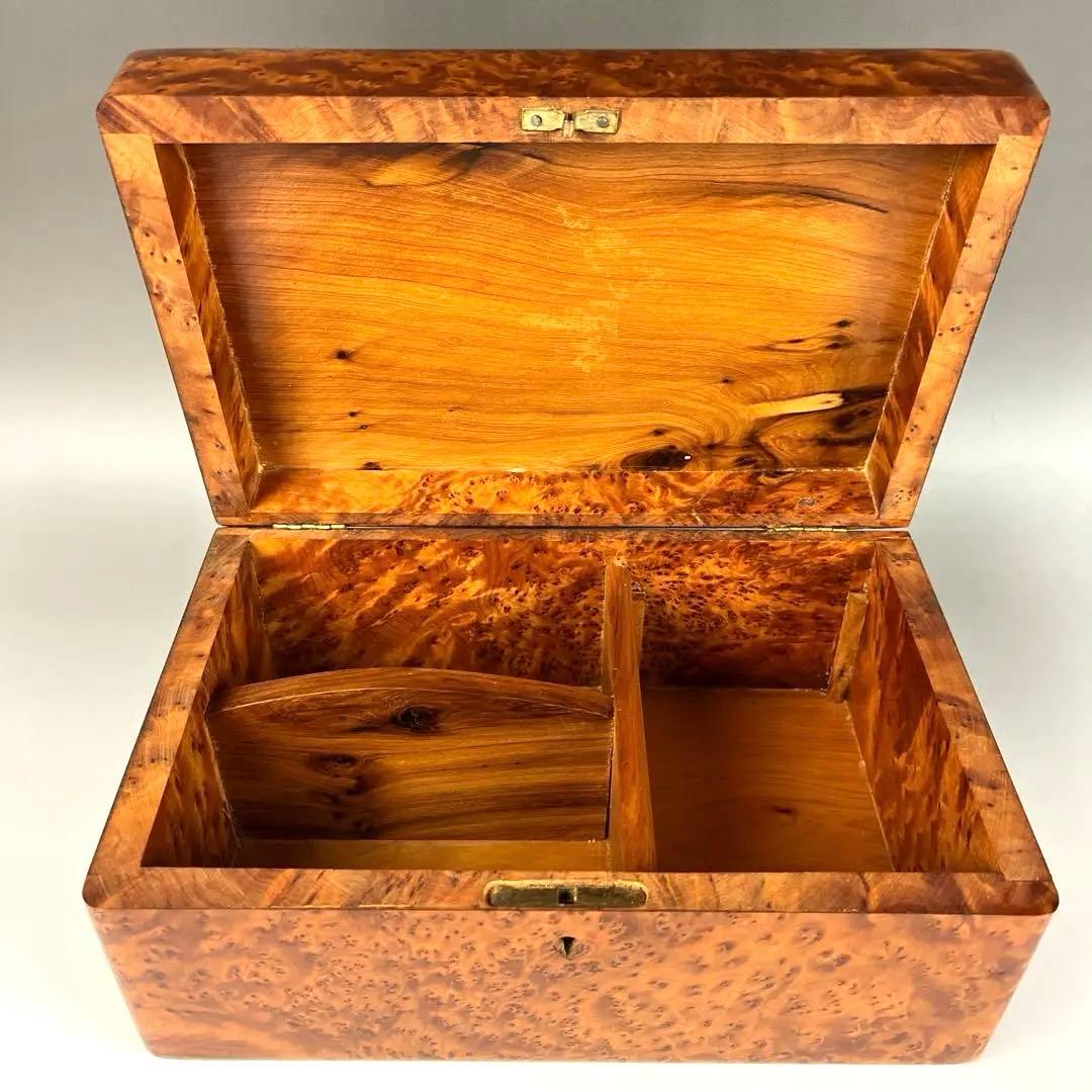 寄木細工の装飾ボックス　螺鈿(ラデン) 大変重厚　宝石箱　金庫　箱