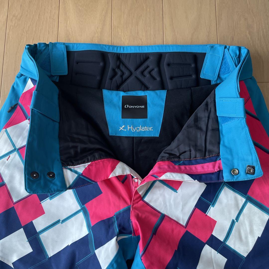 オンヨネ　ONYONE スキーウェア　デモチーム　サイズL 中古