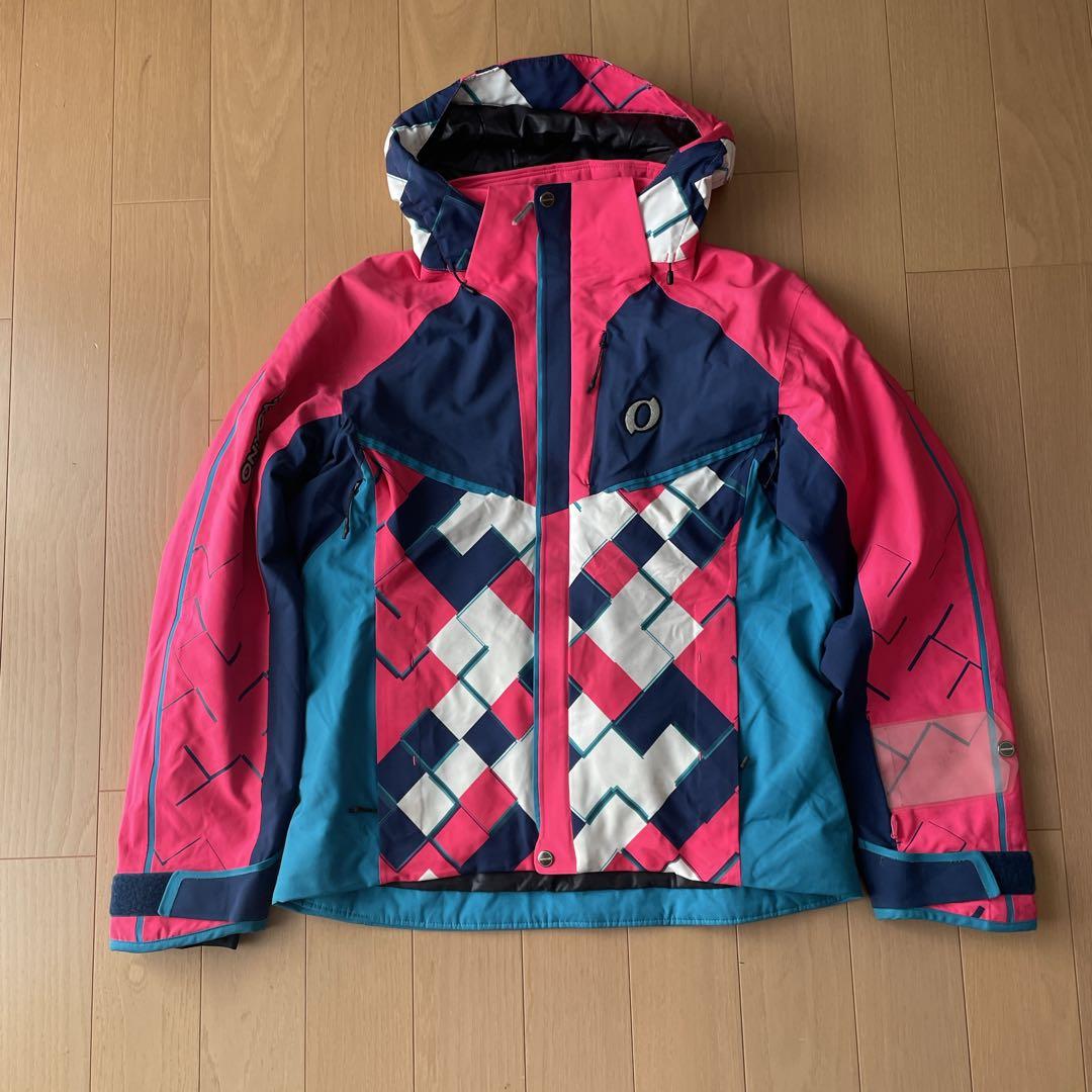 オンヨネ　ONYONE スキーウェア　デモチーム　サイズL 中古