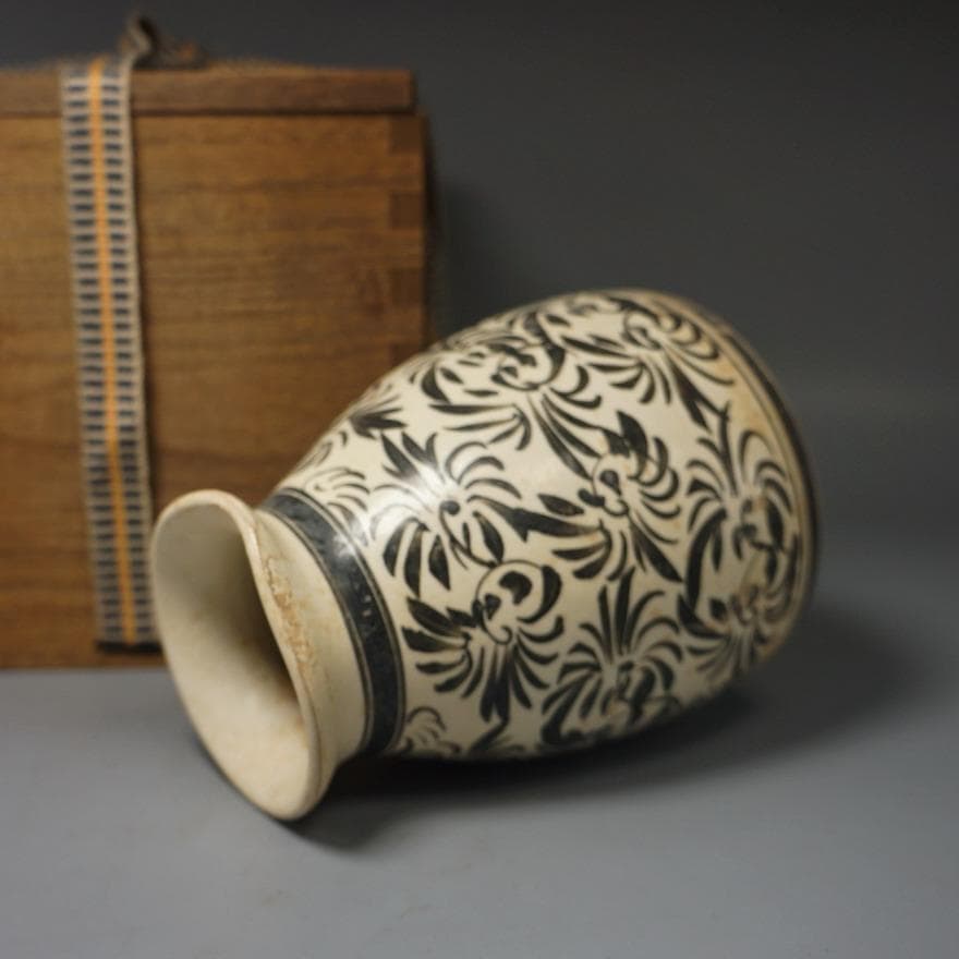 陶器製の花模様 木箱付き