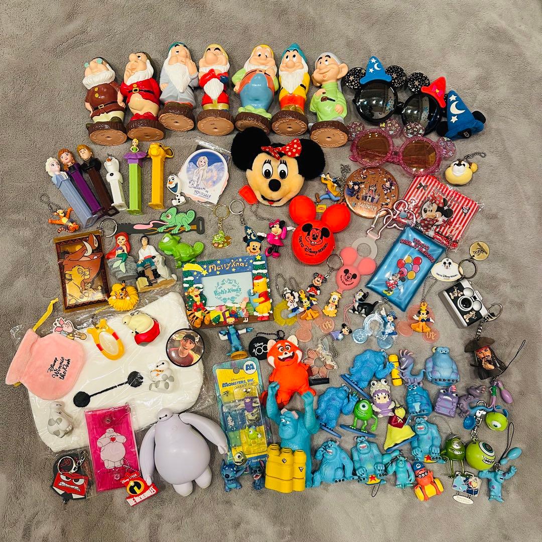 大量‼️お得‼️ ディズニーグッズ　87点まとめ売り　フィギュア　キーホルダーなど